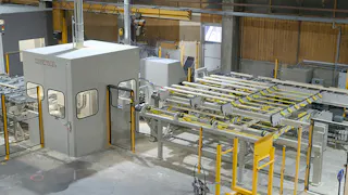 DUOZINK-Cycle Center DUOZINK finger-jointing machine in a factory hall