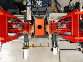 Components of Flyback finger-jointing line A top view of the components of the finger-jointing line