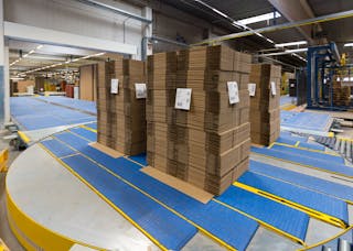 Maschine mit zwei separaten Decks Maschine mit zwei separaten Decks